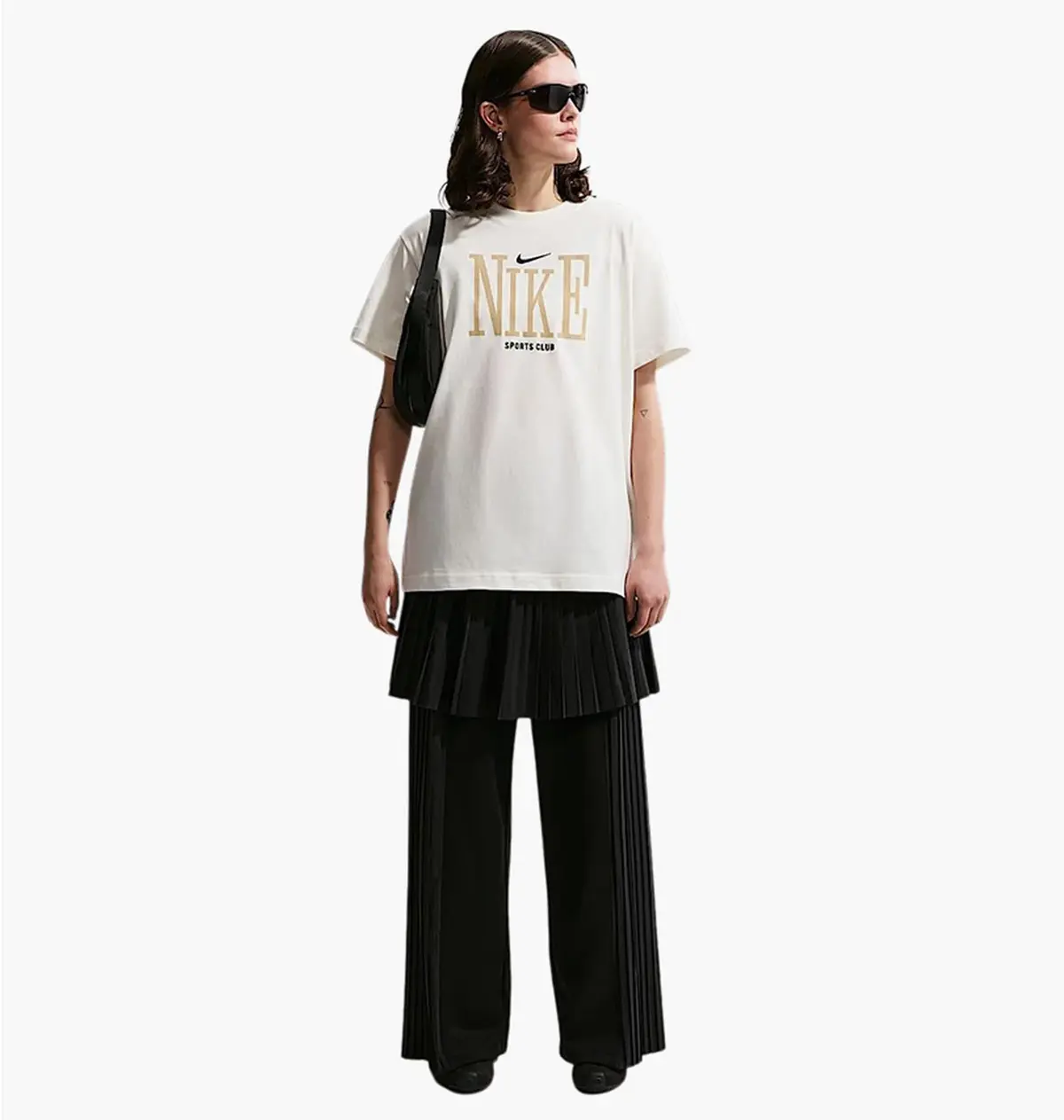 Футболка жіноча Nike Sportswear Classic Oversized T-Shirt White