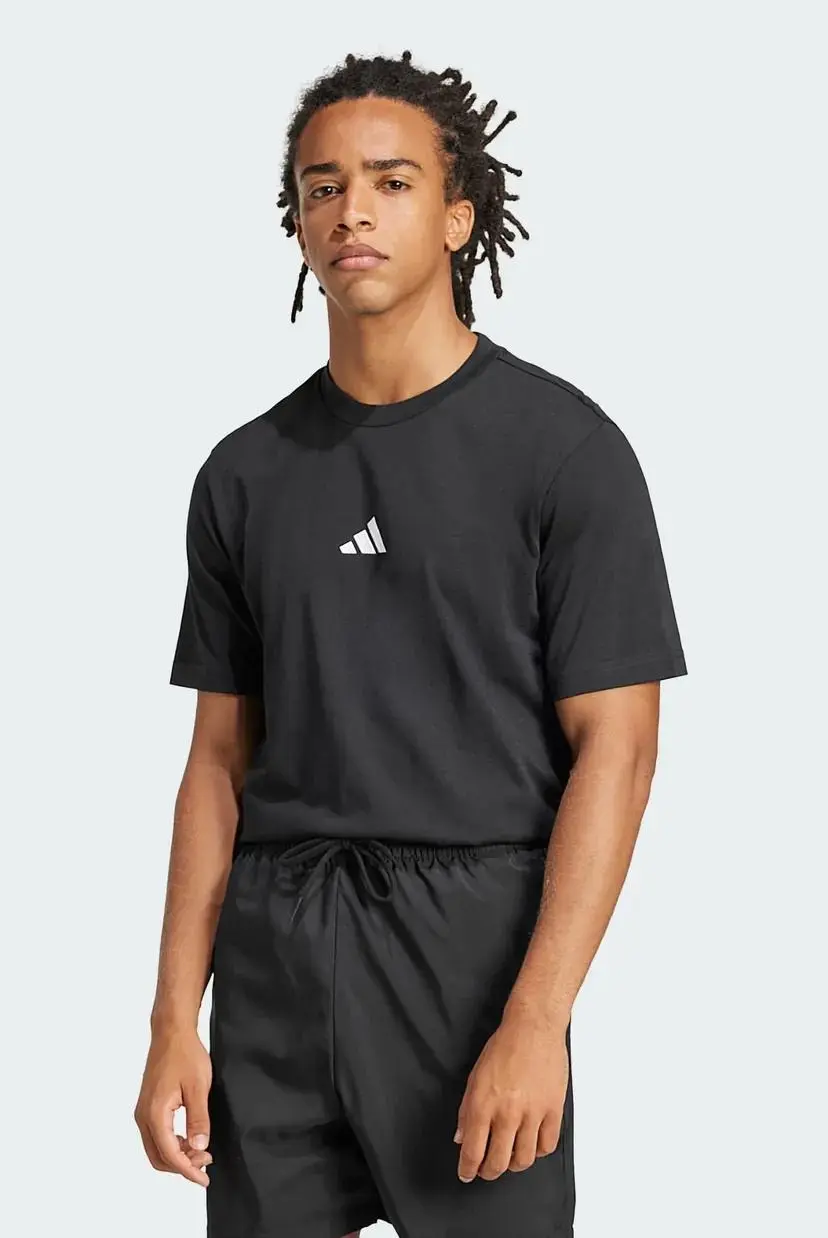 Футболка чоловіча Adidas Essentials Small Logo Single Jersey