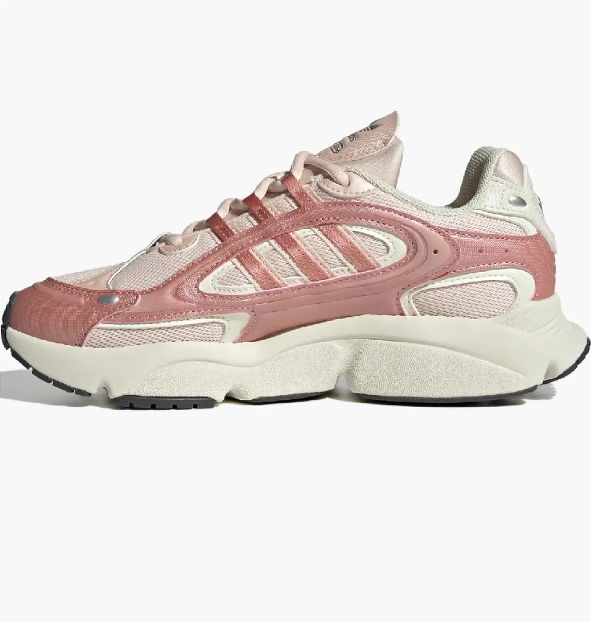 Кросівки жіночі Adidas Ozmillen