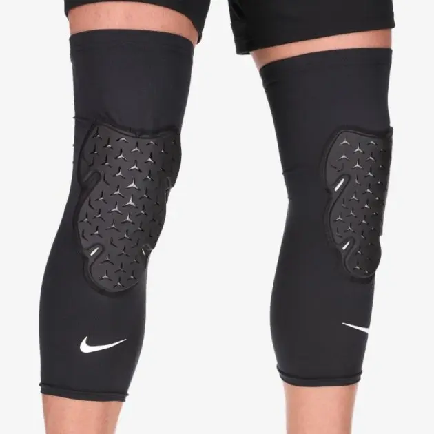 Фиксатор универсальный Nike Pro Strong Leg Sleeves