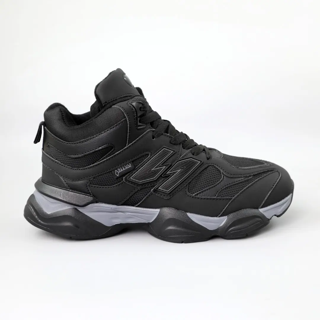 Кросівки чоловічі термо вологостійкі чорні