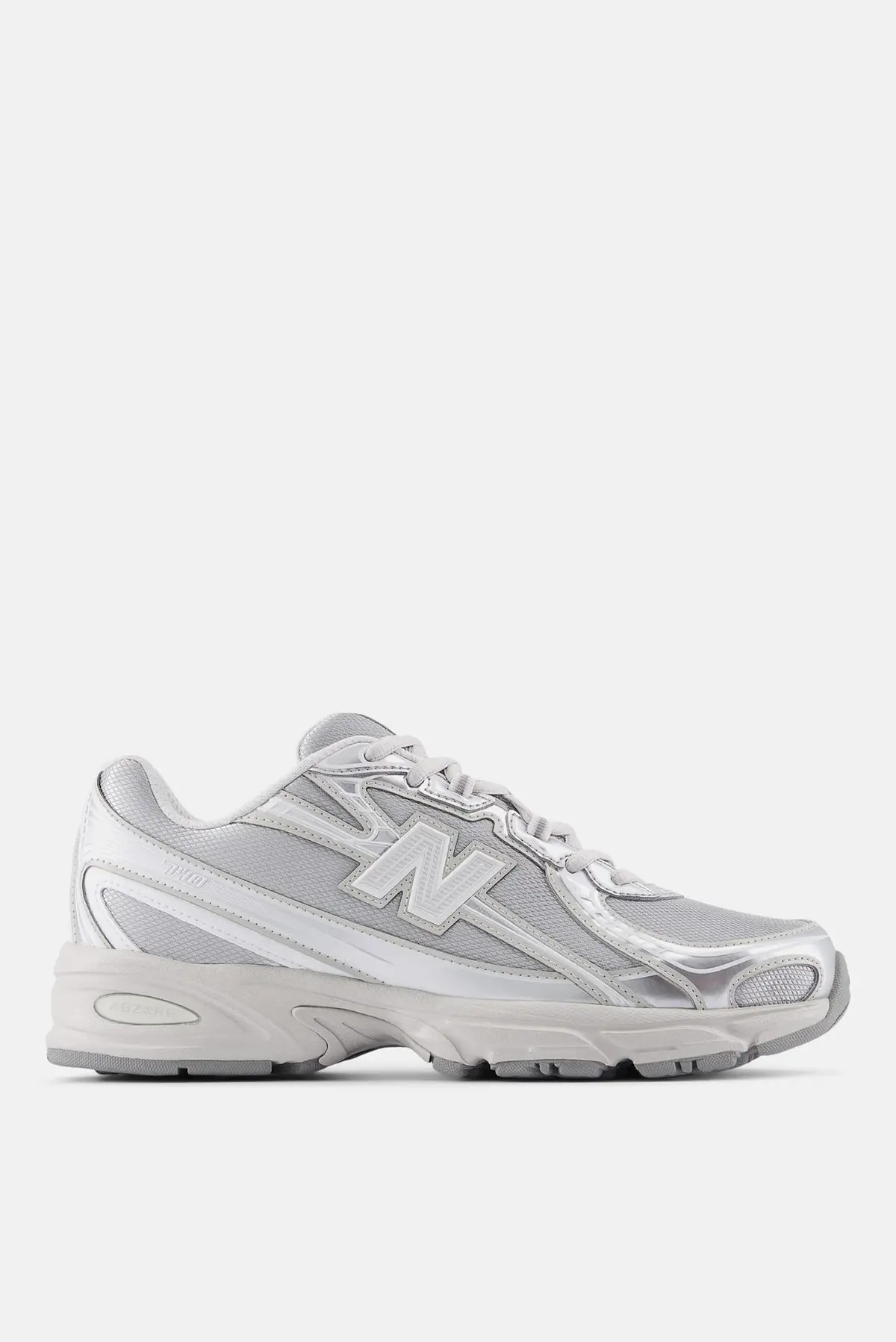 Кросівки жіночі New Balance 740