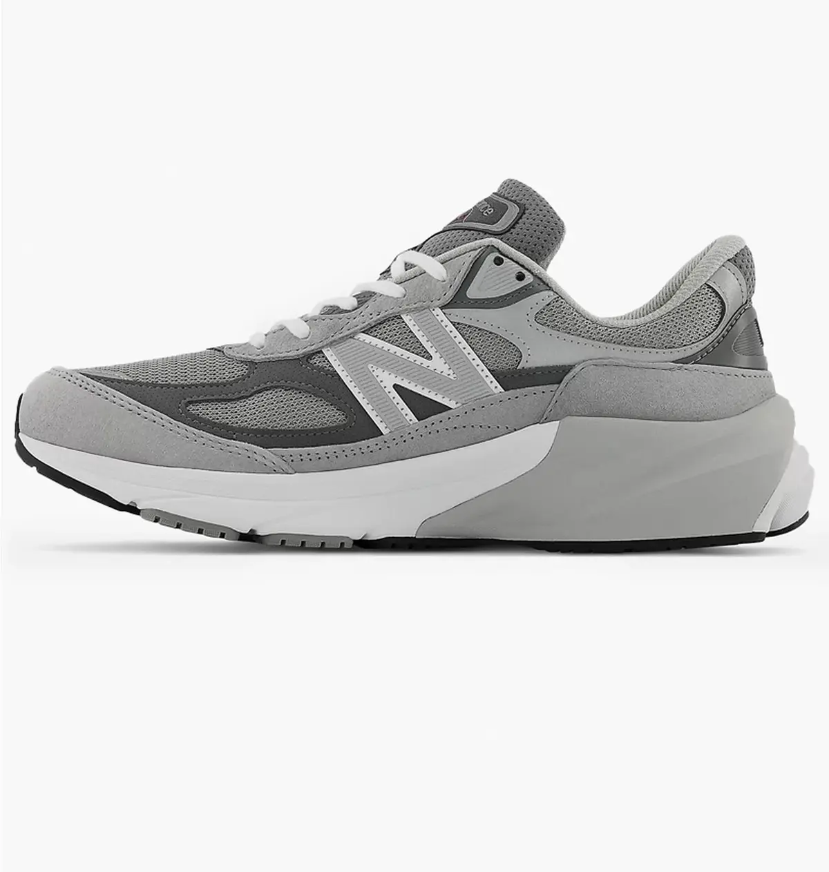 Кросівки жіночі New Balance 990V6