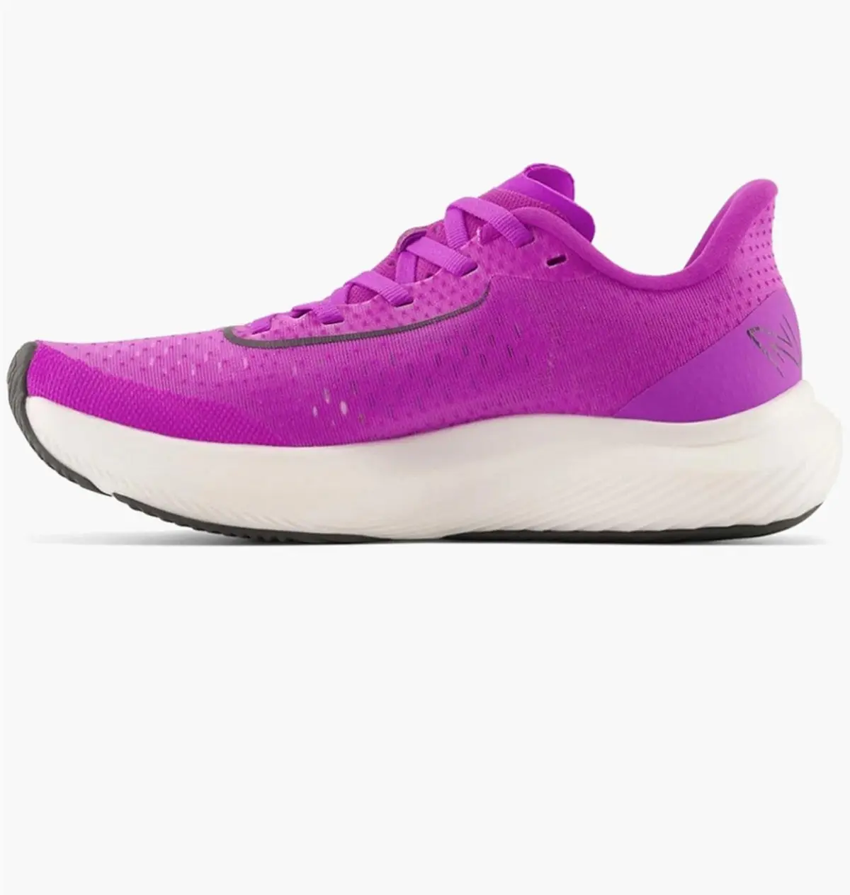 Кроссовки женские New Balance Rebel V3